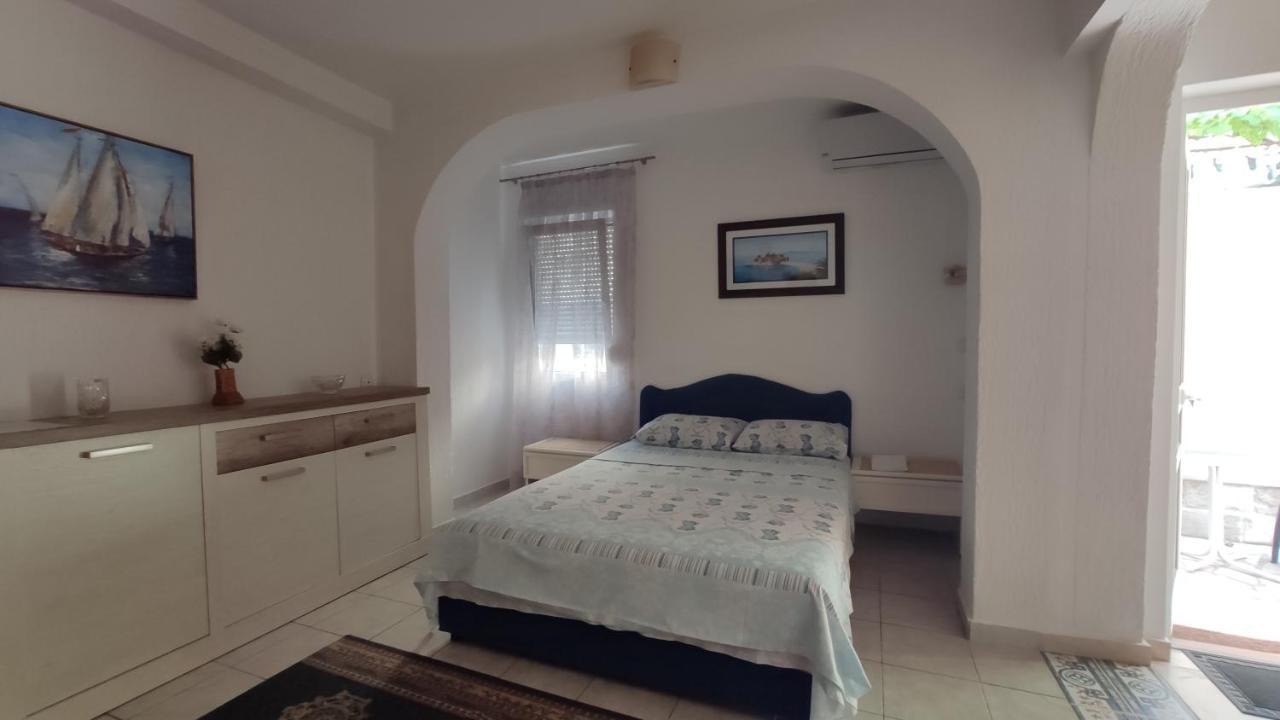 בודווה Apartments Ruza מראה חיצוני תמונה