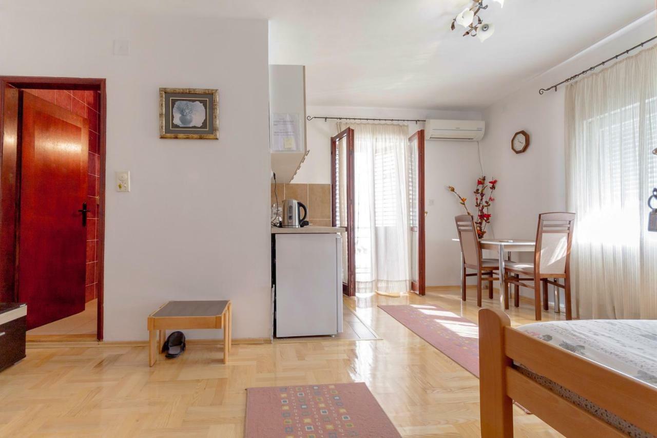 בודווה Apartments Ruza מראה חיצוני תמונה