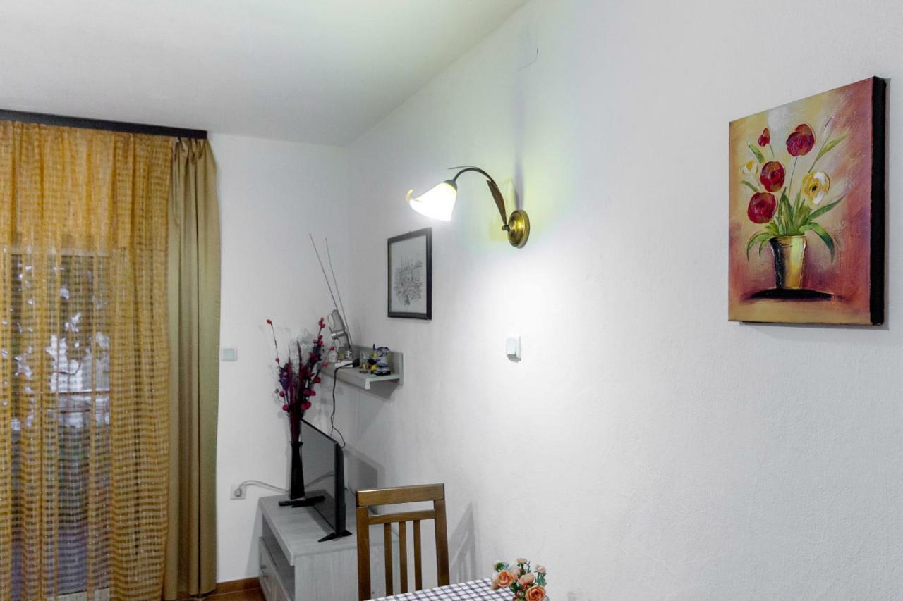 בודווה Apartments Ruza מראה חיצוני תמונה