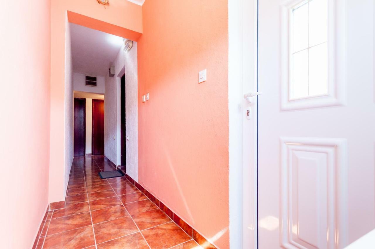 בודווה Apartments Ruza מראה חיצוני תמונה